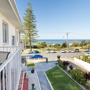 Burleigh Point 3* Gold Coast